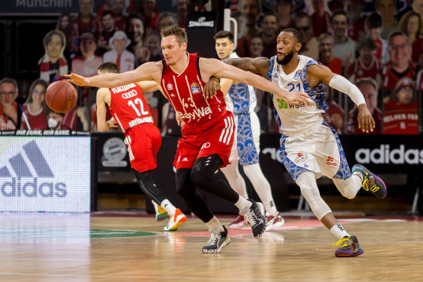 华兹的对决 华兹的对决