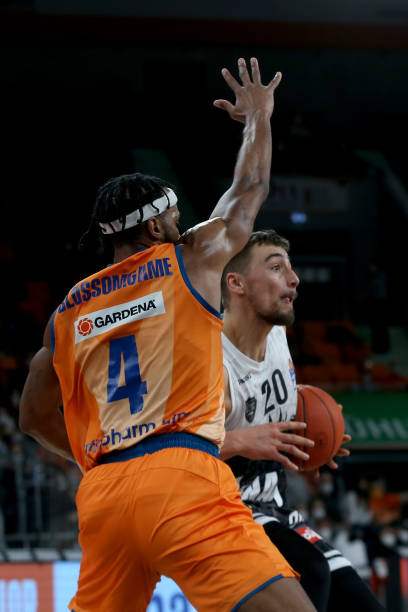 逐渐成为球 逐渐成为球