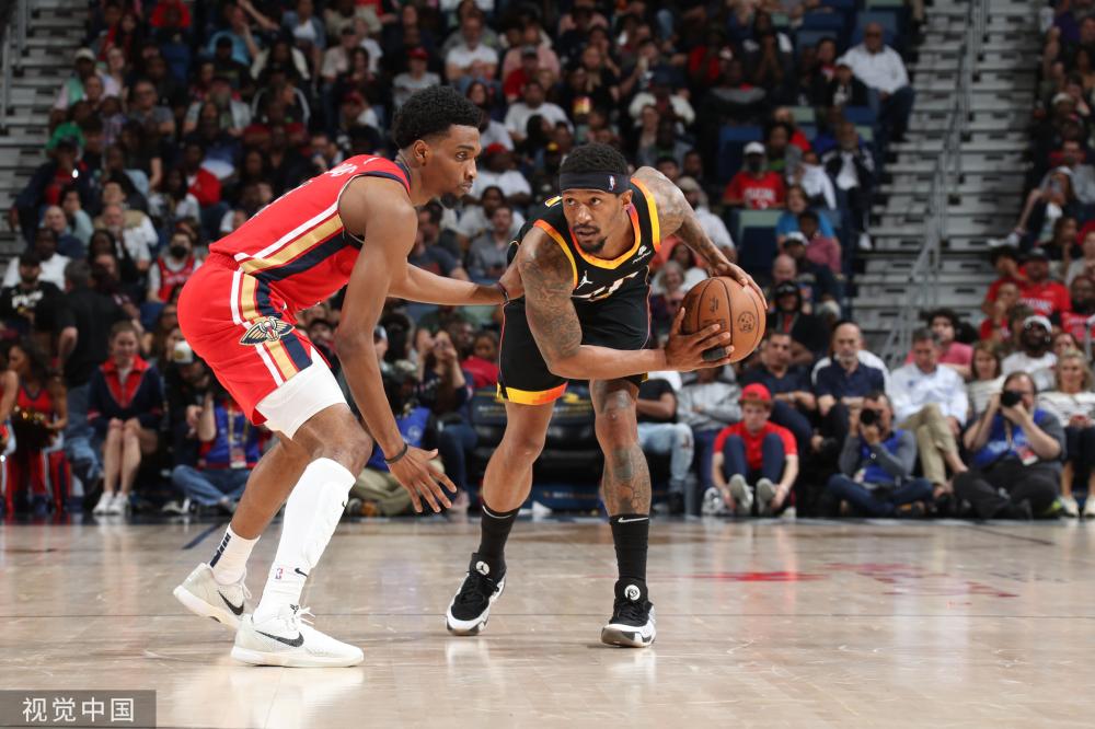 足球界的目 足球界的目