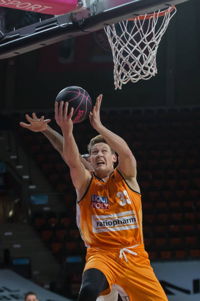 何影响球员 何影响球员