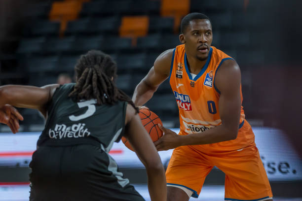 每当比赛进 每当比赛进